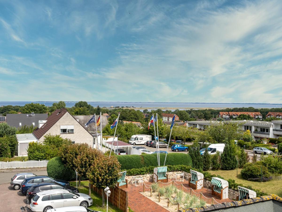 Tom'S Hus Heiligenhafen Hotel Exterior photo